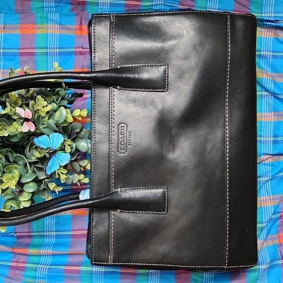 (SOLD!!!) Nwt Coach Madeline Satchel bag - Picture 5 of 16